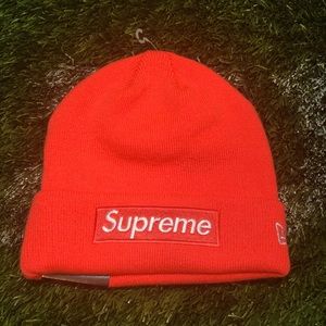 Supreme New Era Box Logo Beanie FW18 Bright Coral